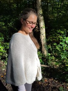 Holly Hymn Skirt by Elin Berlin und der Willow Whirlwind – Poncho